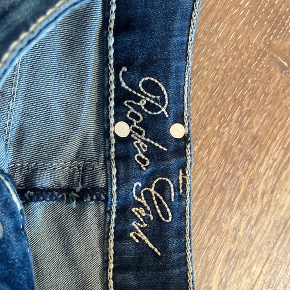 Boot cut jeans for kids 6 years old never worn just bought - Picture 5 of 6